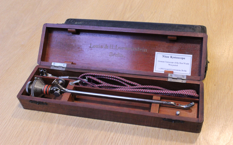 Early cystoscope