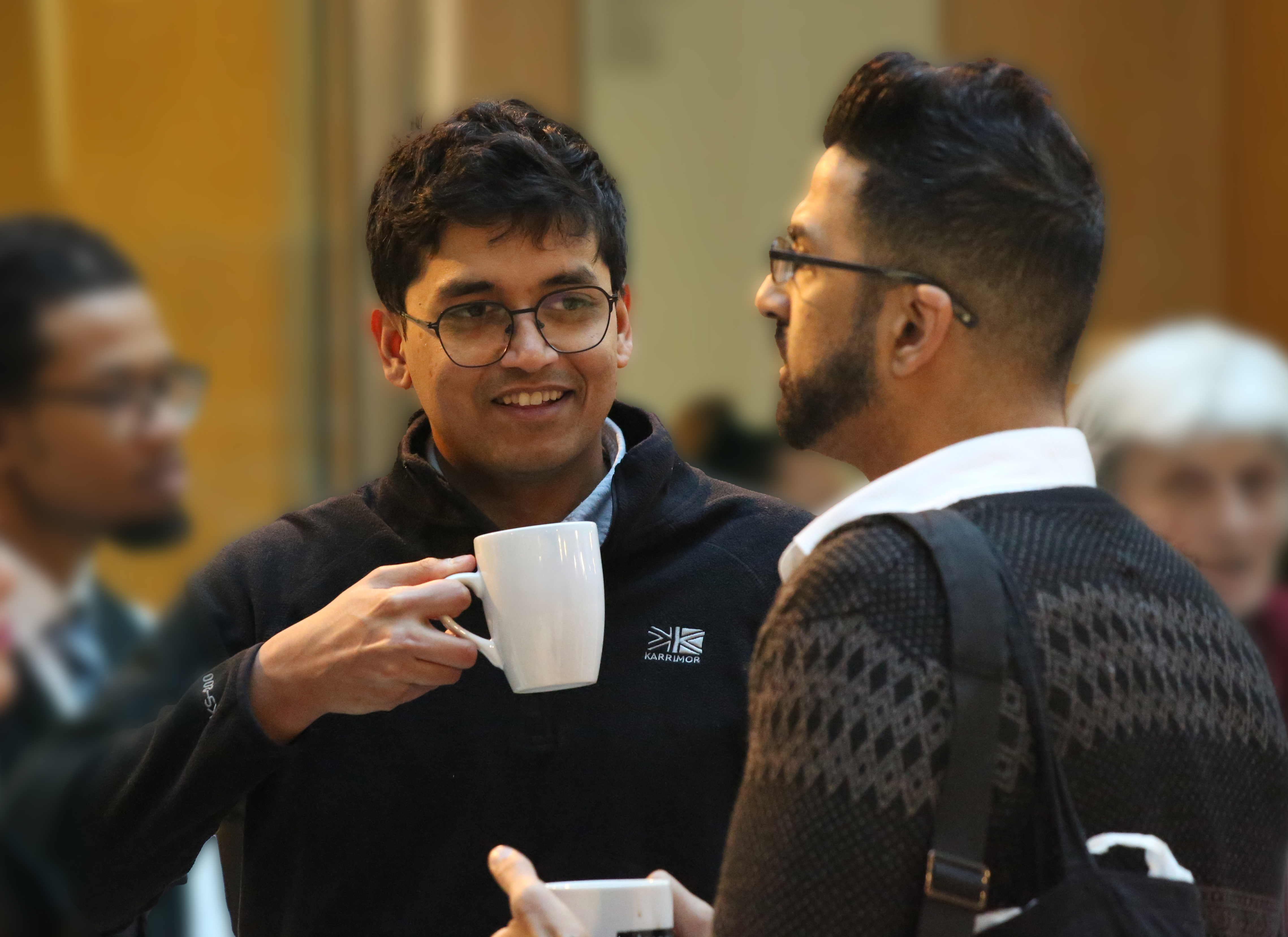 Networking - 2 male trainees - Promo