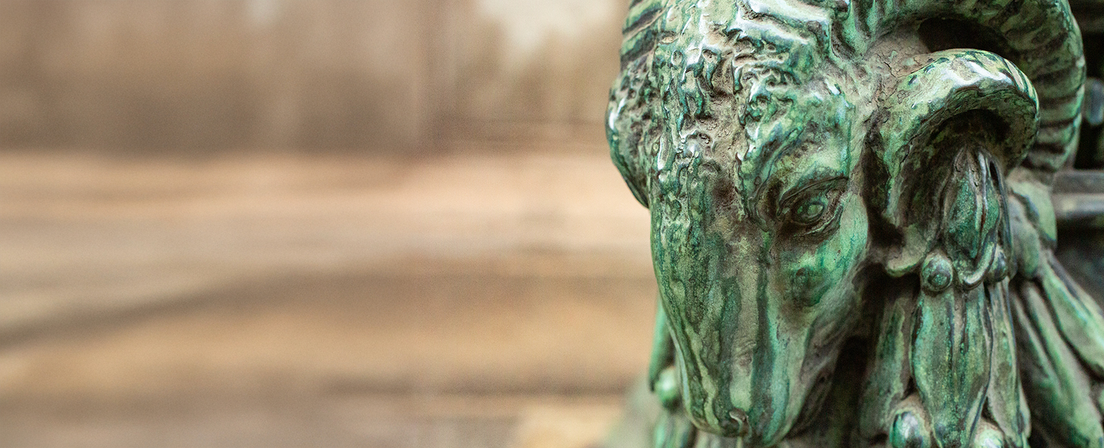 Goat on lamp post - Promo